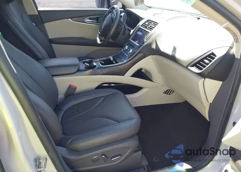 2019 Lincoln Nautilus Reserve z USA, uszkodzony, nr VIN 2LMPJ6L99KBL36336